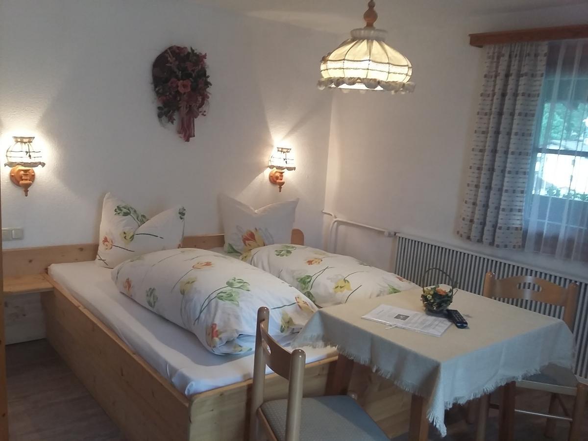 Gasthaus Alpenrose Gramais Dış mekan fotoğraf