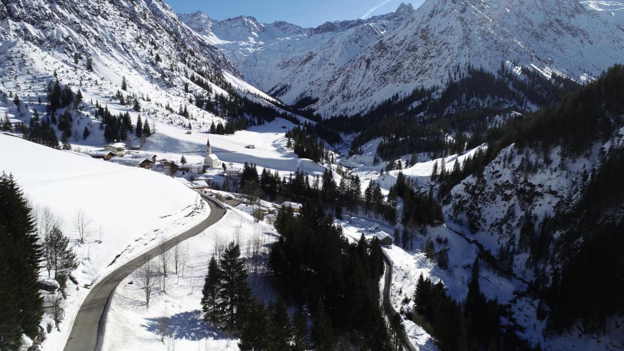 Gasthaus Alpenrose Gramais Dış mekan fotoğraf